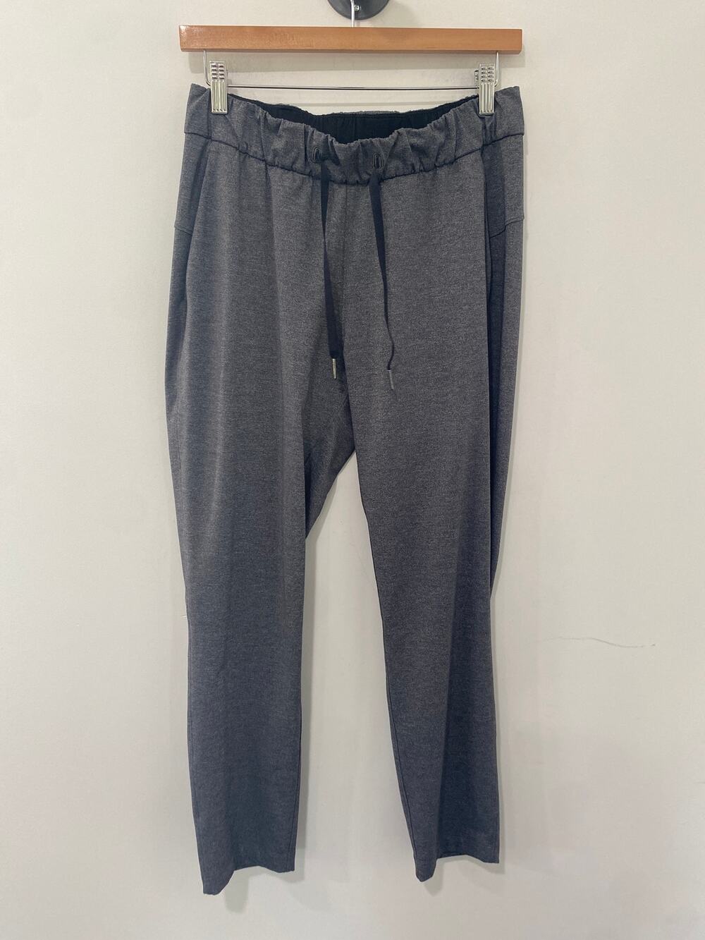 Lululemon On the Fly Pants Heather Gray Size 6